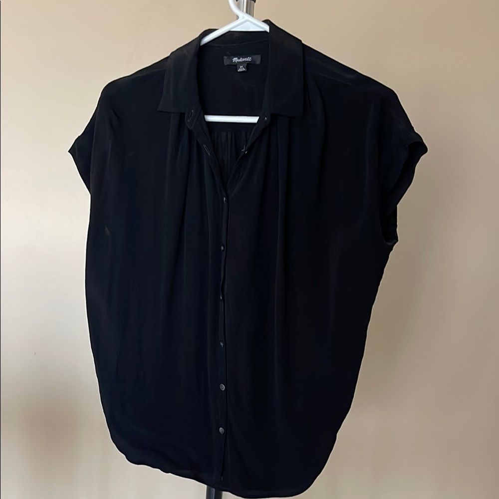 Black Women's crepe top